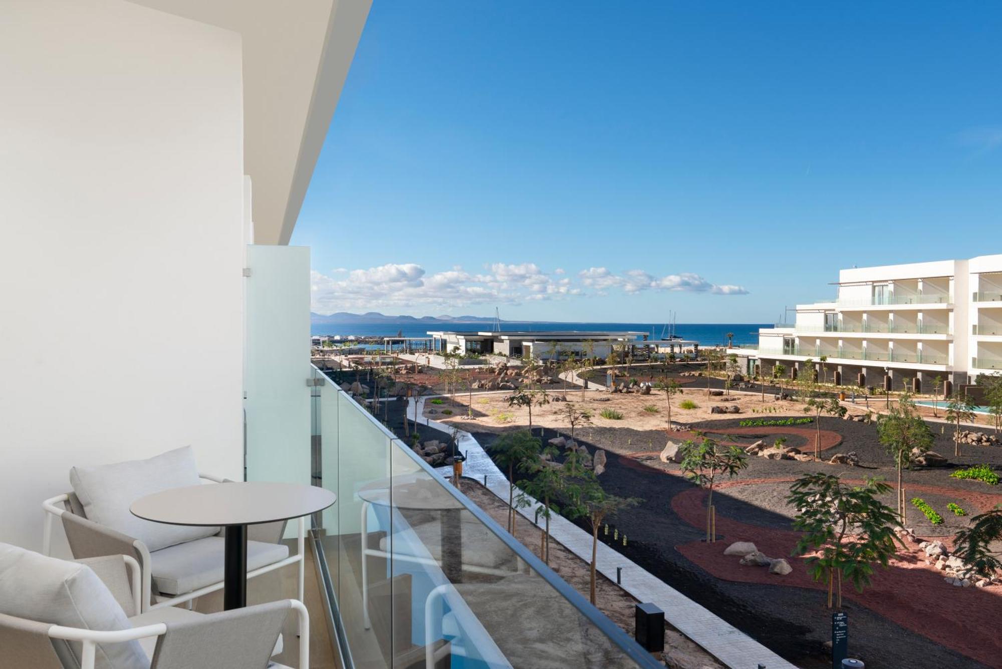 Barcelo 4*
