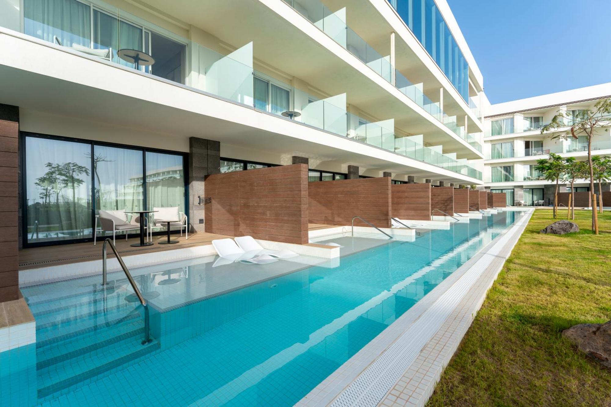 Barcelo Hotel 4*
