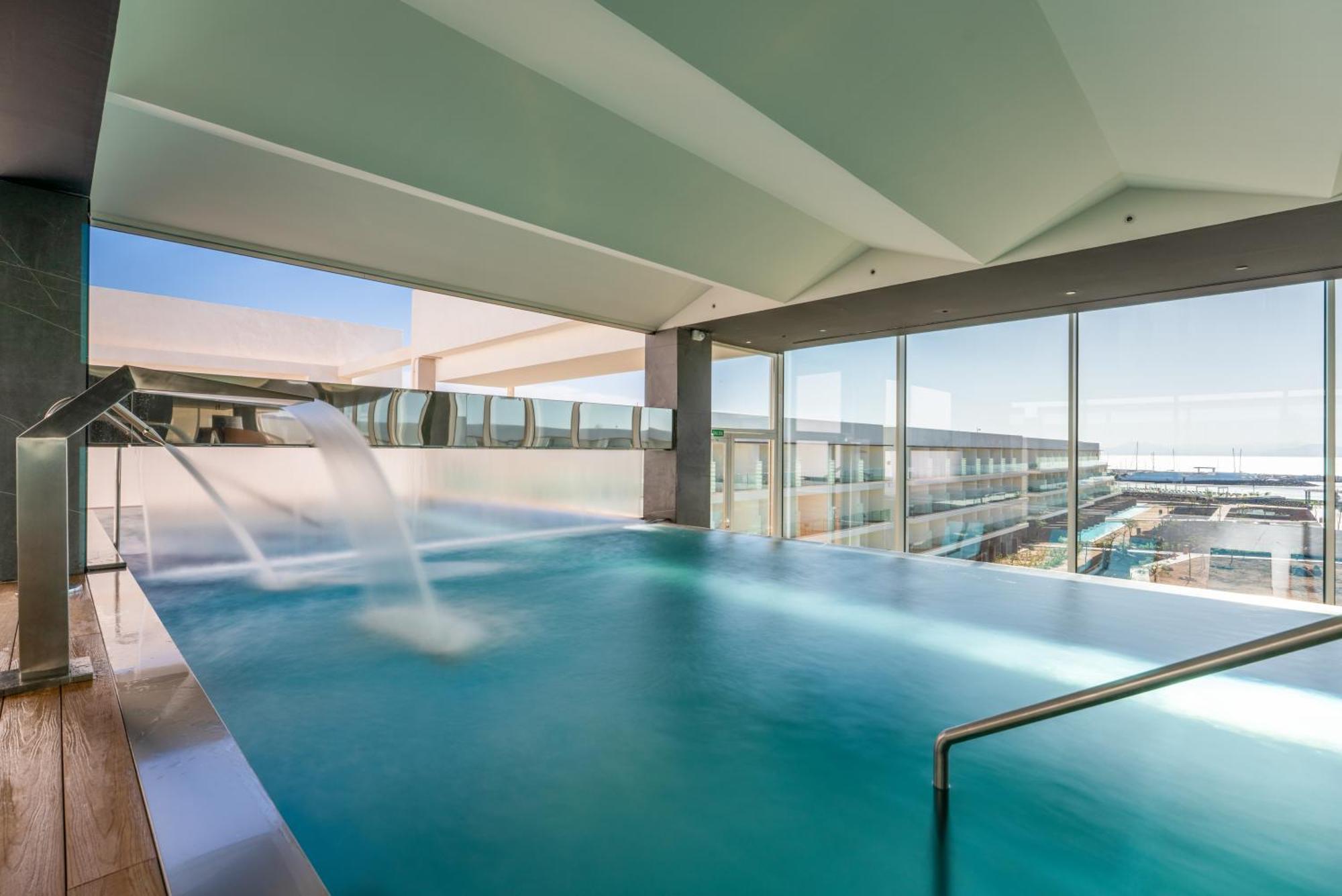 Barcelo 4*